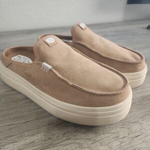 Hey Dude Austin Lift Tan Flats Comfortable Loafers